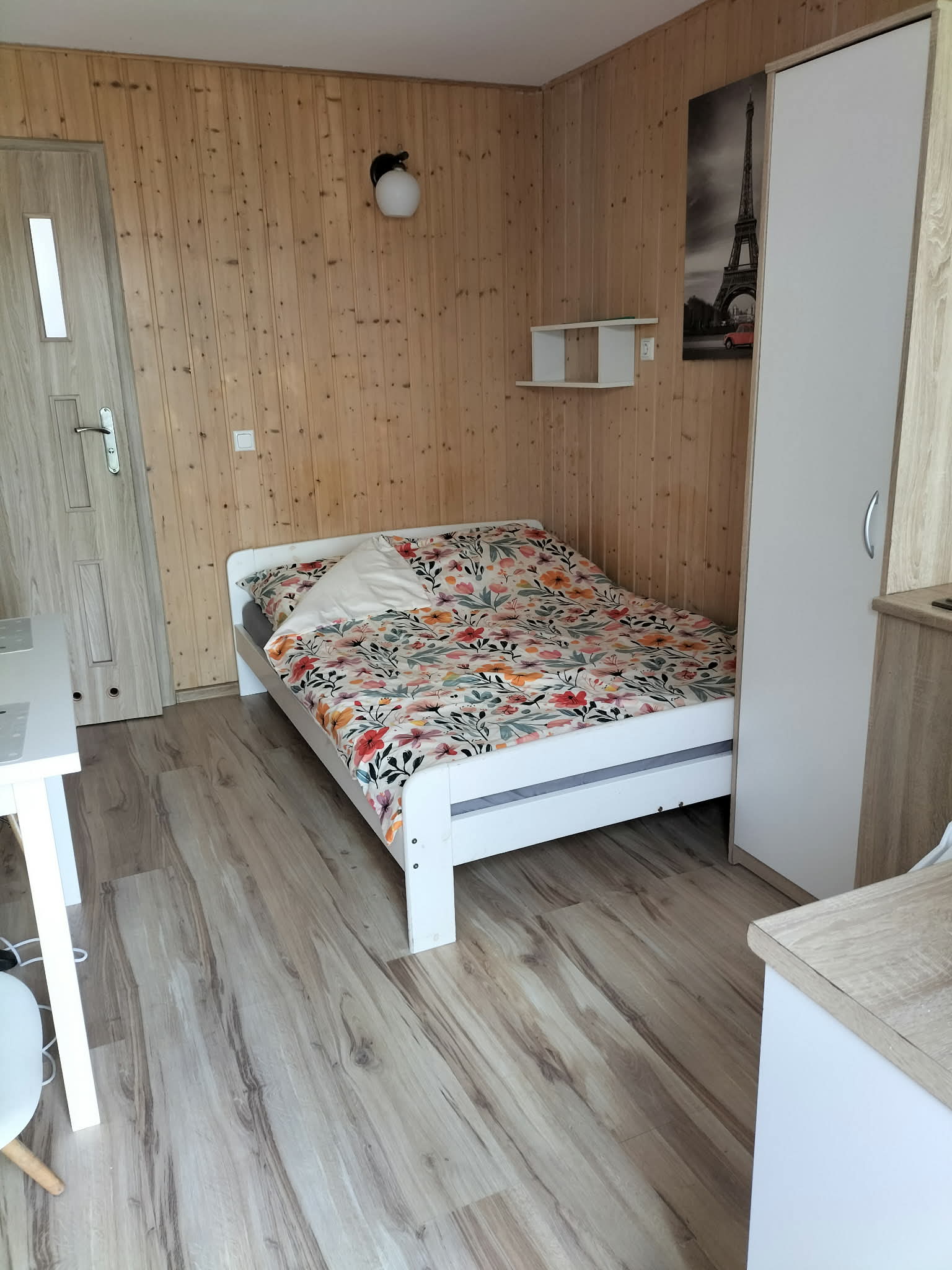 Strefa sypialna w pokoju 2-osobowym